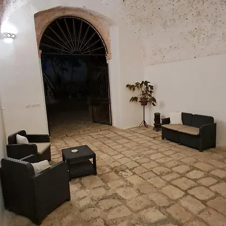 Masseria Artemisia לינה וארוחת בוקר 3*